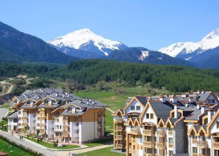 Secluded Mountain Cozy With Fireplace Apartment